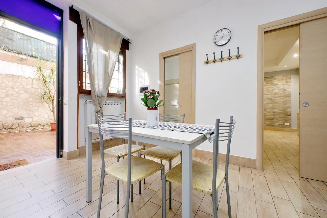 Vatican Flat Cozy Court ローマ エクステリア 写真